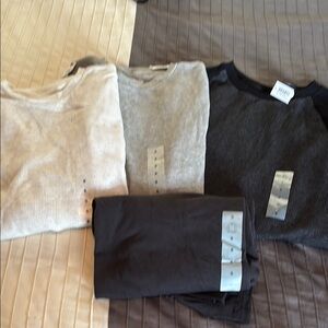 Men's long sleeve thermal and T (4 all small)